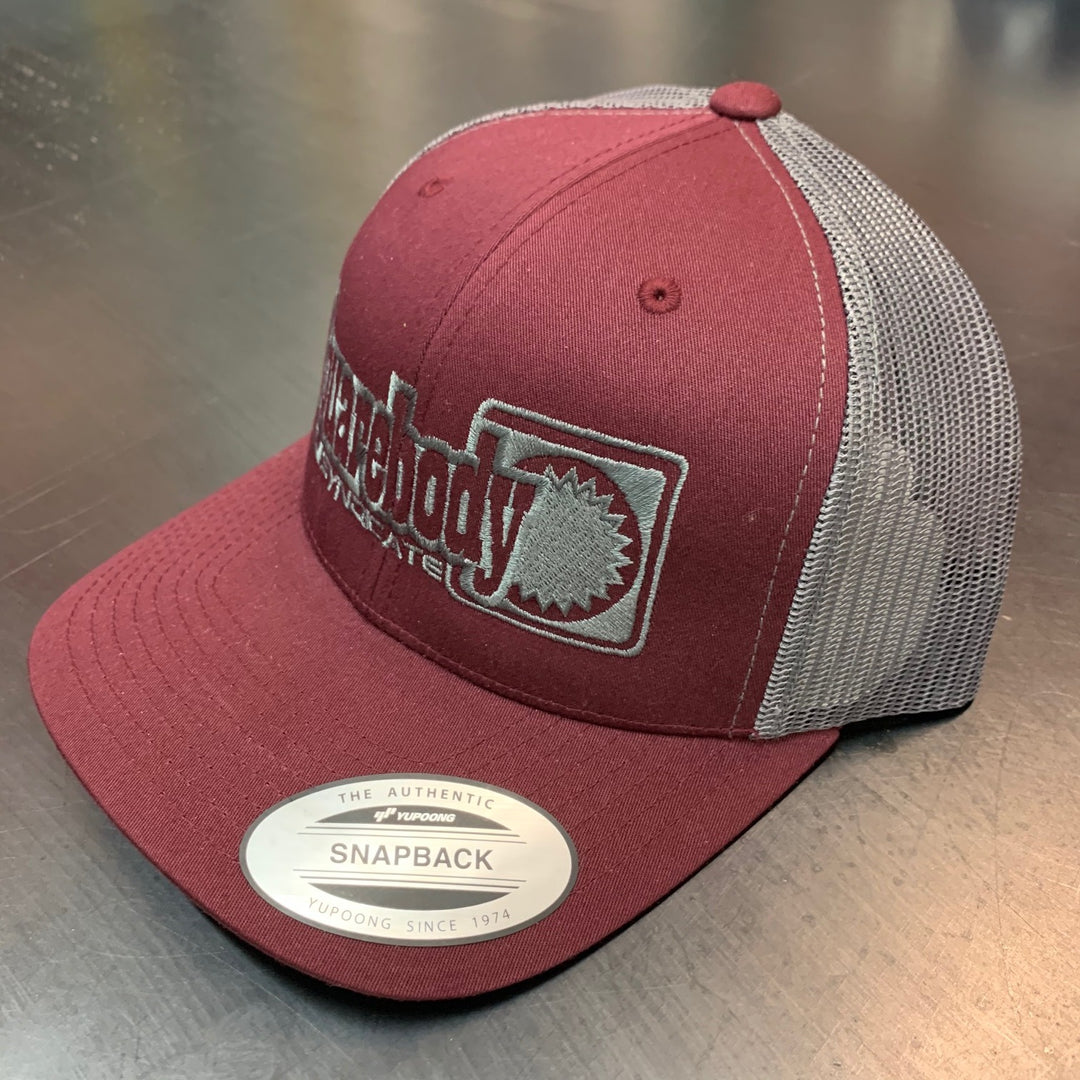 MAROON AND GRAY SNAPBACK RETRO TRUCKER MESH SBS LOGO #4 HAT